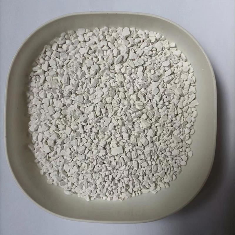 Cryolita sintética granular con punto de fusión de 1025 oC para agentes de refinación