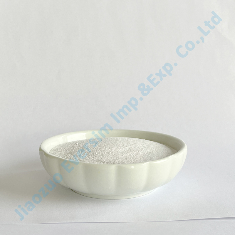 AlF3 Fluoruro de aluminio en forma cristalina blanca puede reaccionar con metales para mejorar la conductividad
