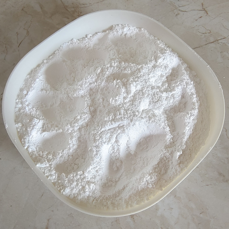 AlF3 Fluoruro de aluminio blanco de alta pureza para el flujo de reducción de punto de fusión industrial