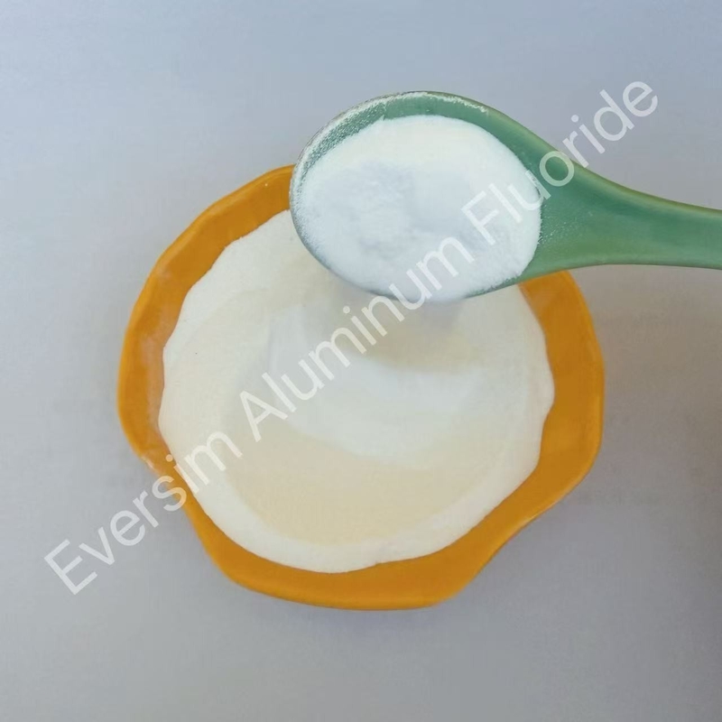 Alto grado de pureza CAS no 7784-18-1 Fluoruro de aluminio de arena blanca AlF3 Flujo para esmalte de esmalte