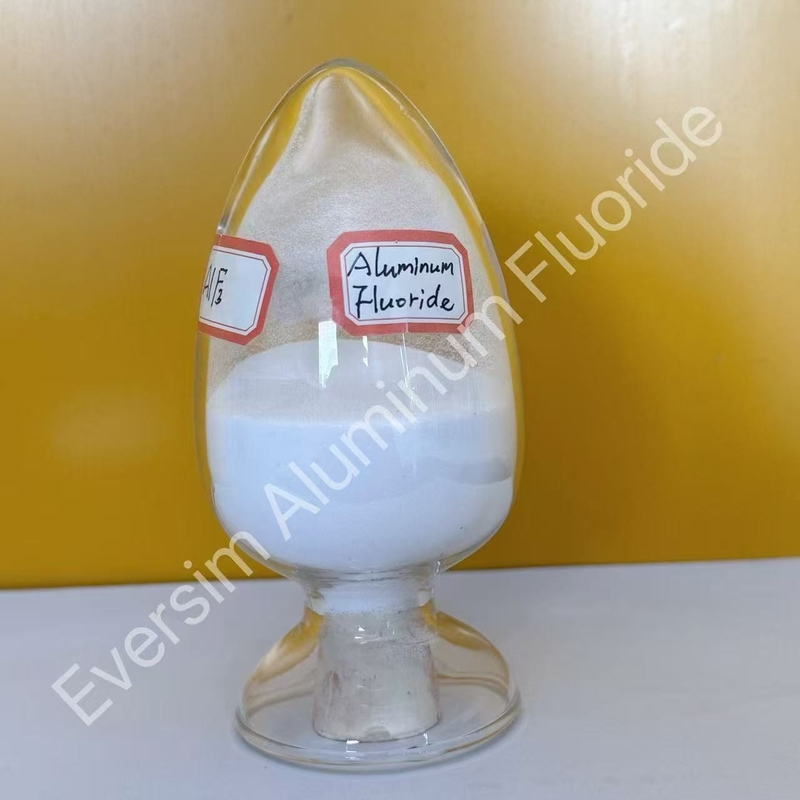 Peso molecular 83,98 Fluoruro de aluminio de arena blanca Alf3 para flujo de metales no ferrosos