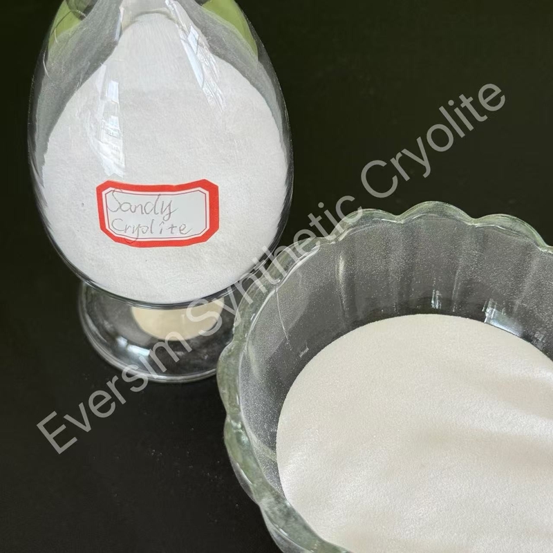 Productos químicos de calidad superior CAS13775-53-6 Cryolita sintética de arena blanca para la industria del aluminio electrolítico