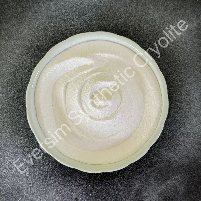 Producto químico de alta pureza CAS15096-52-3 200 Malla Na3AlF6 Criolita de sodio 99.9% para la industria abrasiva