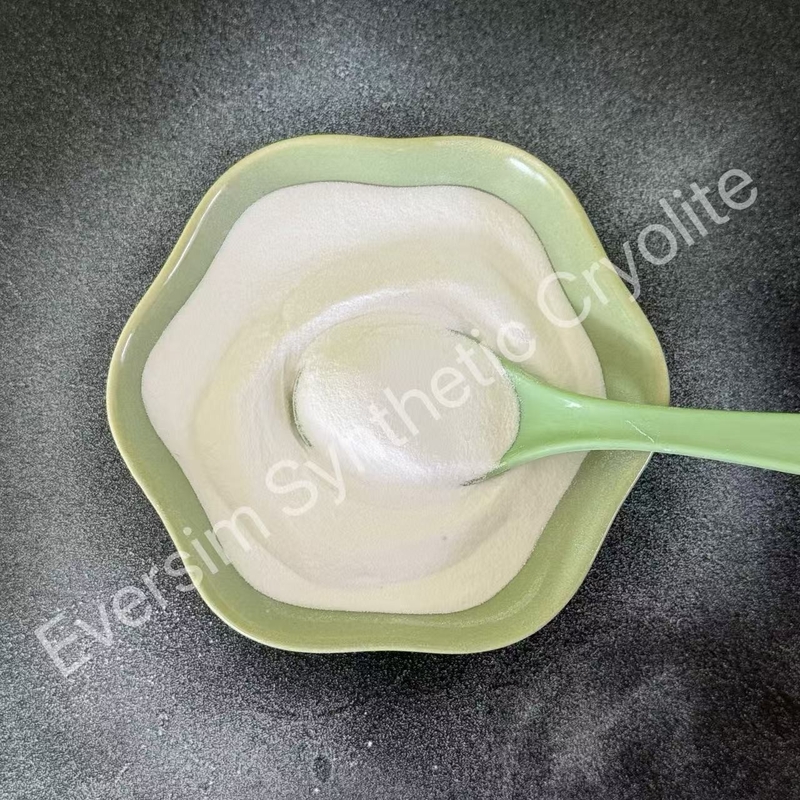 Producto químico de alta pureza CAS15096-52-3 200 Malla Na3AlF6 Criolita de sodio 99.9% para la industria abrasiva