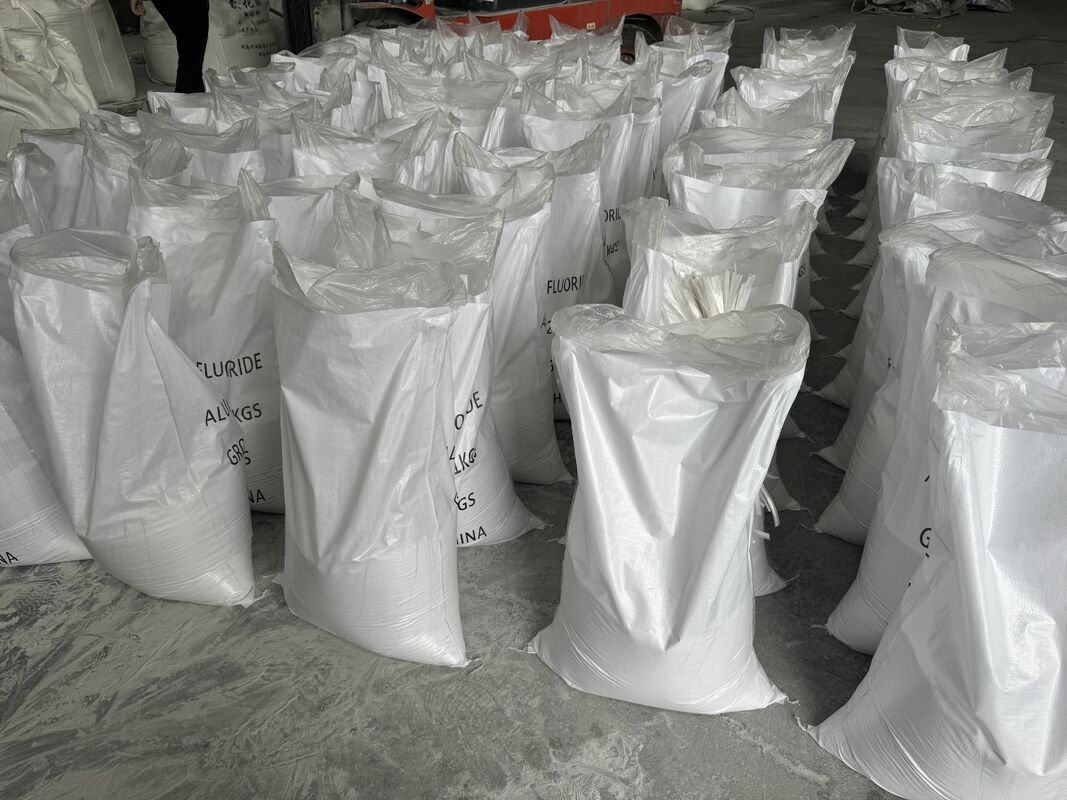 Fluoruro de aluminio de grado industrial para procesos electrolíticos de fundición de aluminio y formulaciones químicas especiales